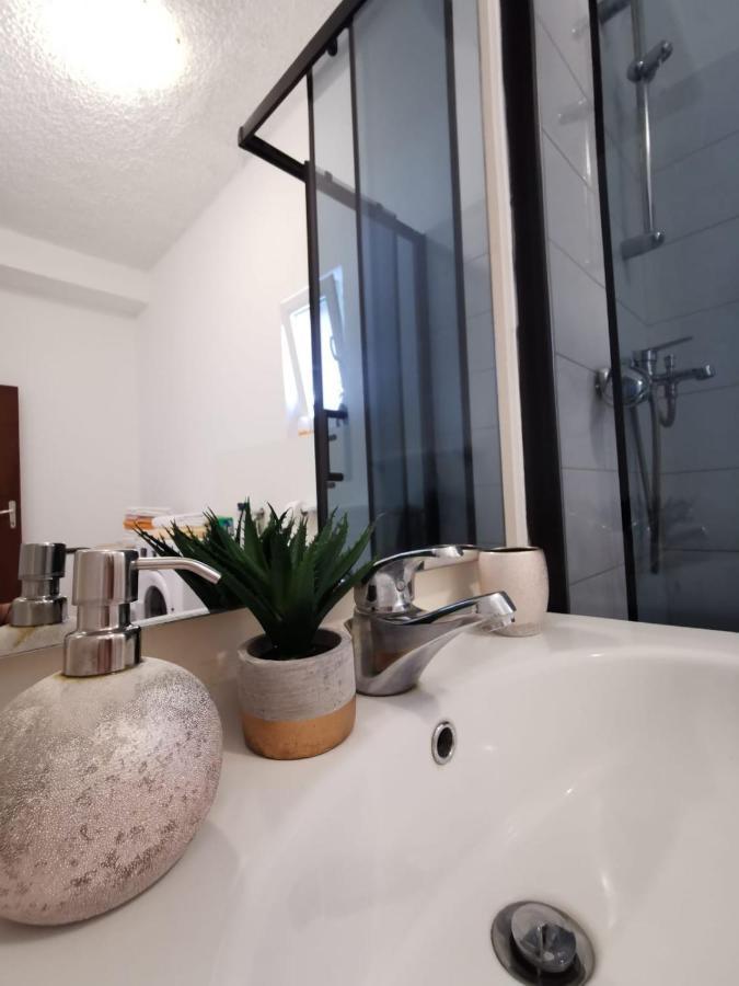 Priska Apartment คาชเตลา ภายนอก รูปภาพ